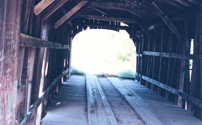 Kingsbury Bridge Photo by Joe Nelson, July 1992