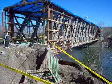 Buskirk Bridge Photo by Dick Wilson, April 16, 2004