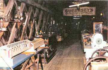 Shushan Bridge Museum exhibits Photo by Dick Wilson