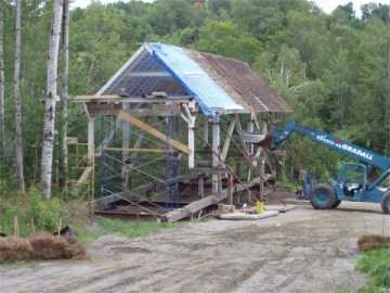 Greenbanks Hollow Renovation Photo by Mert Leonard, August 31, 2002
